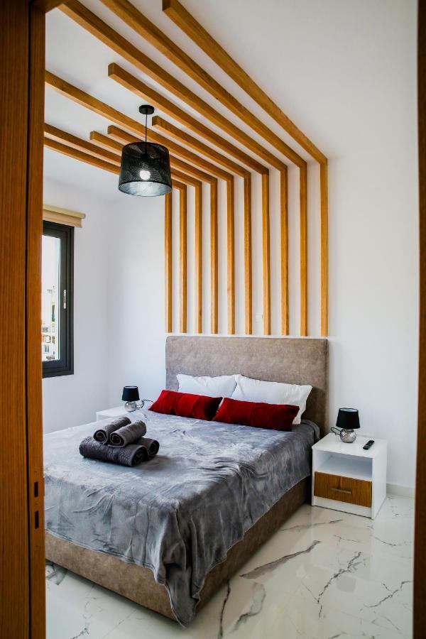 Sea Side Appartment In Kato Paphos Exterior foto